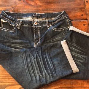 Women’s jean capri